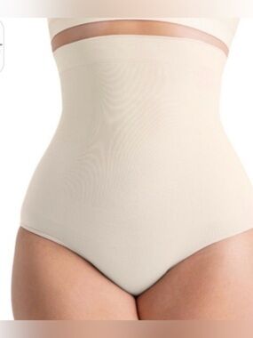Shapermint All Day Every Day High-Waisted Shaper Panty - M/L Beige Cream